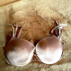 Victoria’s Secret bra